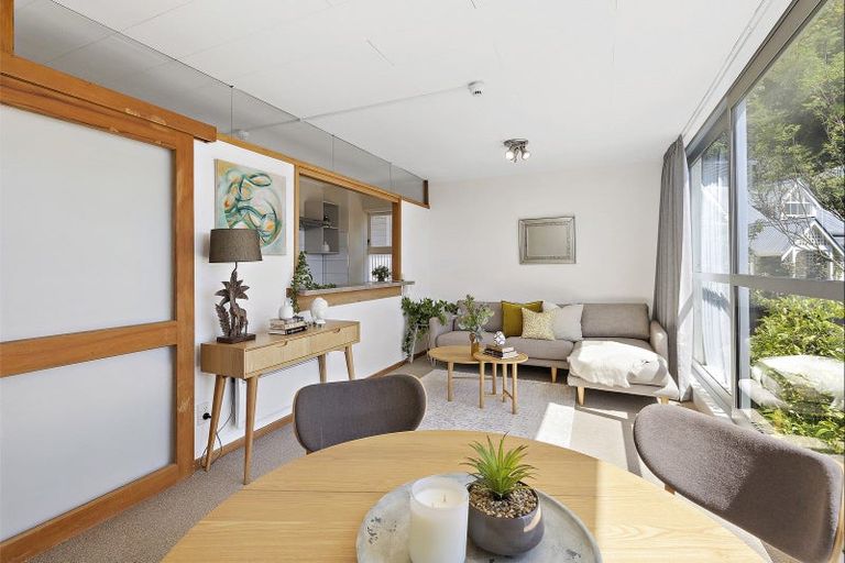 Photo of property in 3/24 Patanga Crescent, Thorndon, Wellington, 6011