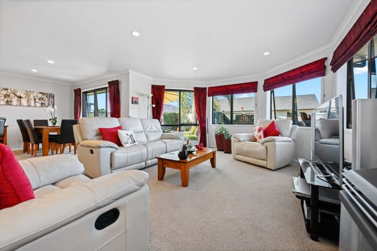 Photo of property in 35 Stoneleigh Drive, Chartwell, Hamilton, 3210