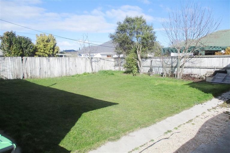 Photo of property in 85 Memorial Avenue, Ilam, Christchurch, 8053