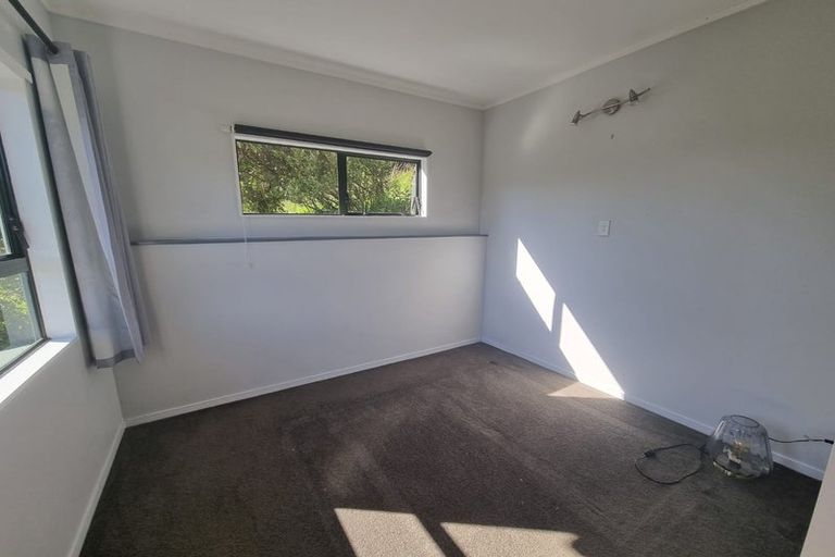 Photo of property in 20 Bay Lair Grove, Island Bay, Wellington, 6023