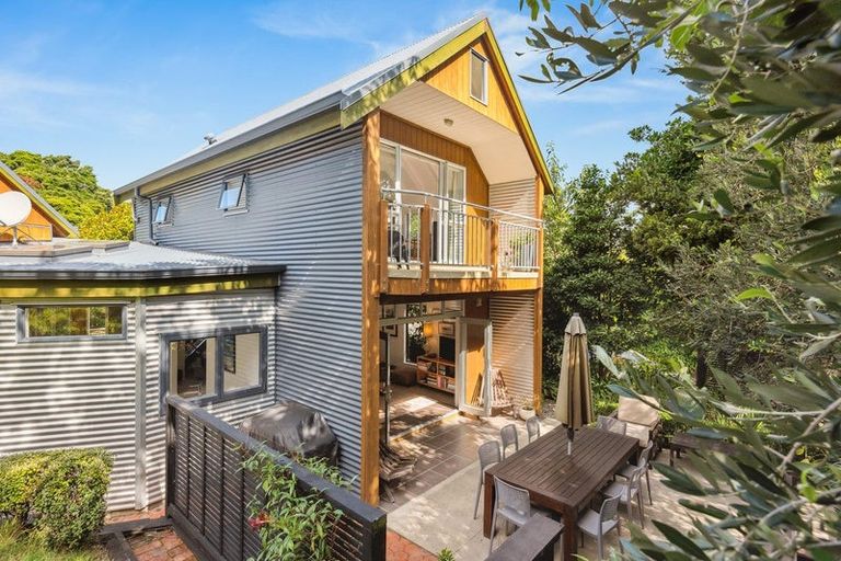 Photo of property in 2 Fiesta Grove, Raumati Beach, Paraparaumu, 5032