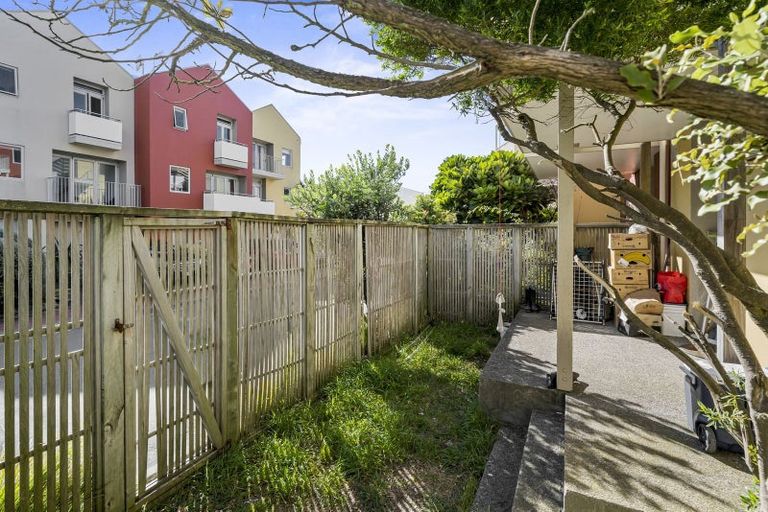 Photo of property in Marrakech Cafe, 91/305 Evans Bay Parade, Hataitai, Wellington, 6021