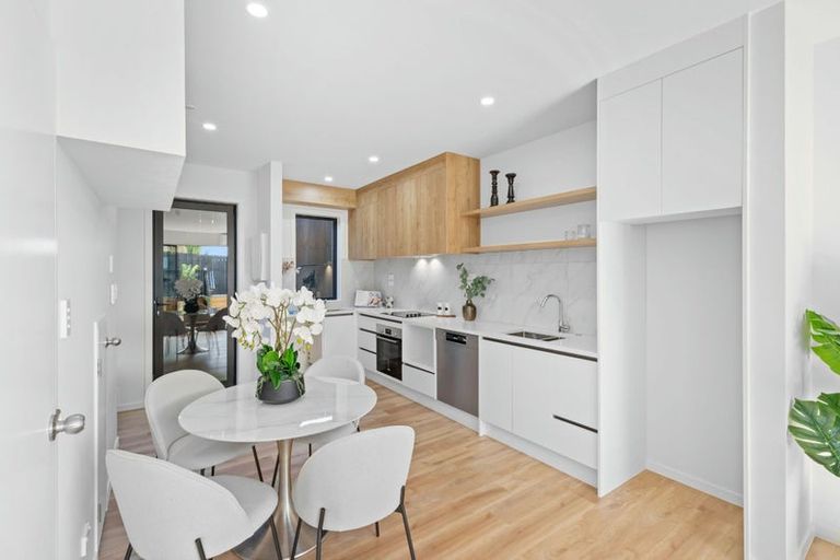 Photo of property in 6/29 Tudor Road, Henderson, Auckland, 0610