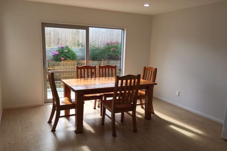 Photo of property in 38c Fairdene Avenue, Henderson, Auckland, 0610