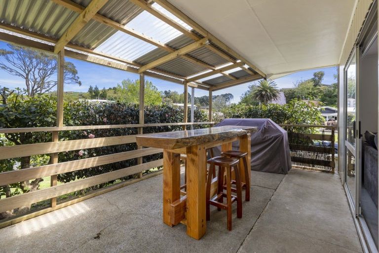 Photo of property in 1 Ross Place, Blagdon, New Plymouth, 4310