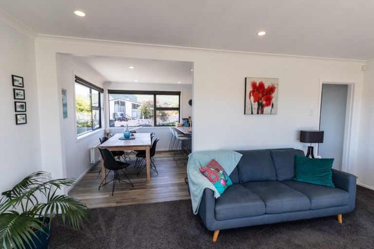 Photo of property in 24 Taieri Crescent, Kelson, Lower Hutt, 5010