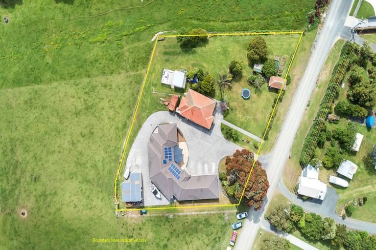Photo of property in 12 Pyle Road East, Ruakaka, 0171