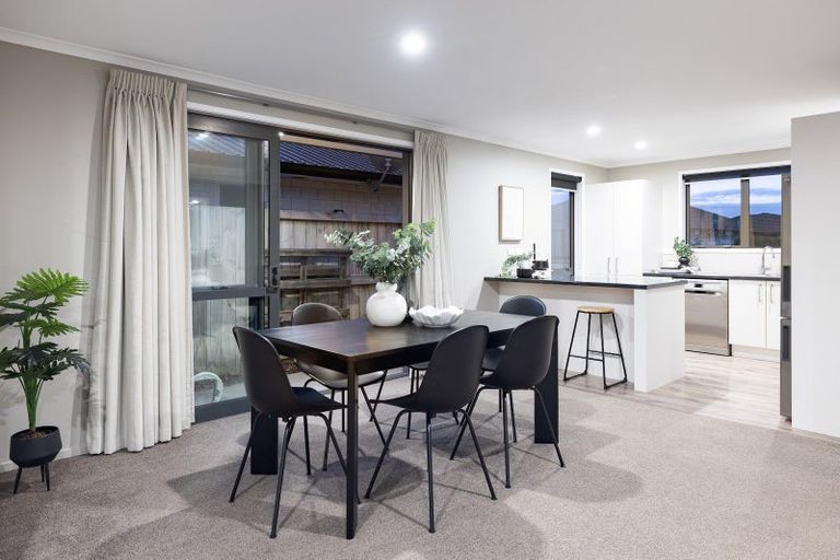 Photo of property in 44 Te Kio Crescent, Papamoa Beach, Papamoa, 3118