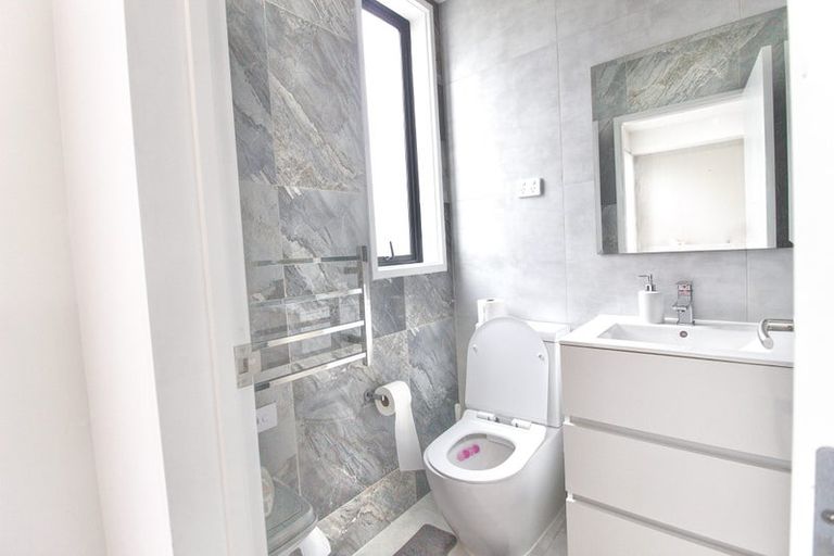 Photo of property in 4 Karoro Road, Flat Bush, Auckland, 2019