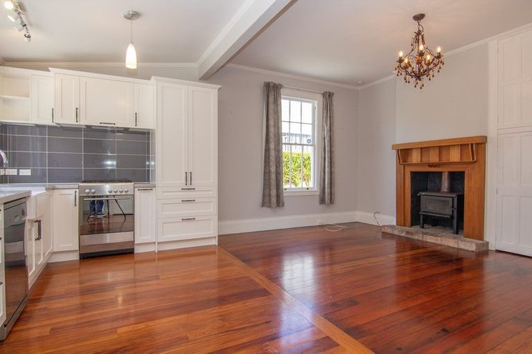 Photo of property in 7 Miro Street, Helensville, 0800