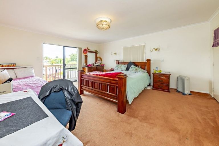 Photo of property in 119 Beaumonts Way, Manurewa, Auckland, 2102