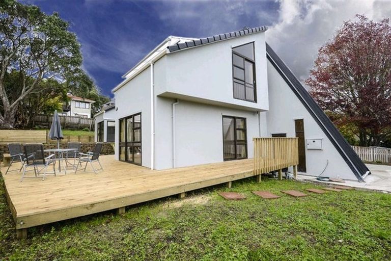 Photo of property in 29 Cairngorm Place, Highland Park, Auckland, 2010