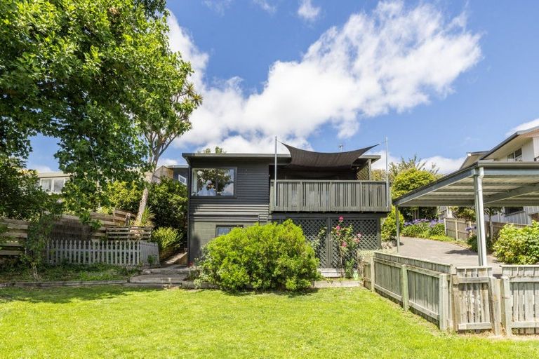 Photo of property in 31 Tauroa Road, Havelock North, 4130