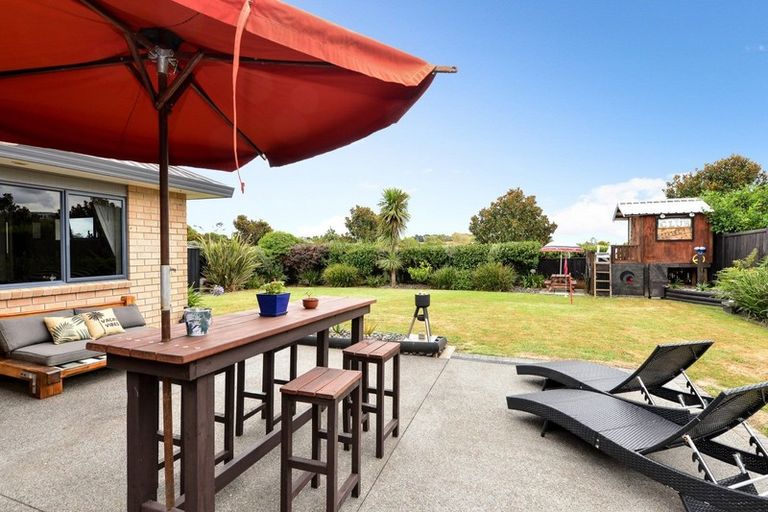 Photo of property in 14 Palm Grove Drive, Western Heights, Hamilton, 3200