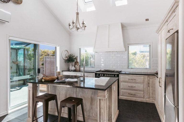 Photo of property in 650b Papamoa Beach Road, Papamoa Beach, Papamoa, 3118