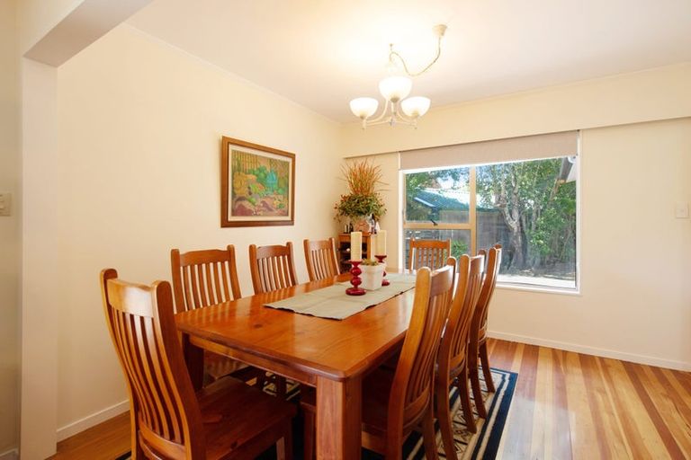 Photo of property in 35 Halswater Drive, Churton Park, Wellington, 6037