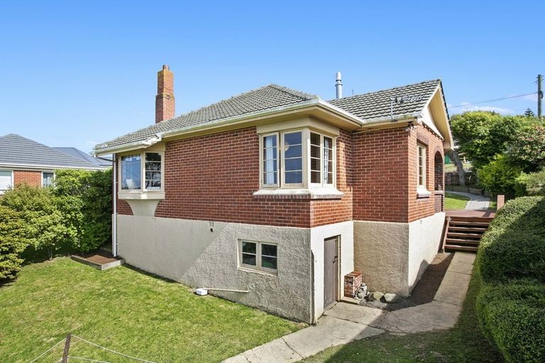 Photo of property in 135 Forfar Street, Clyde Hill, Dunedin, 9011