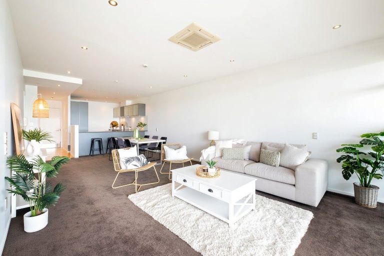 Photo of property in 306/7 Humber Street, Pandora, Napier, 4110