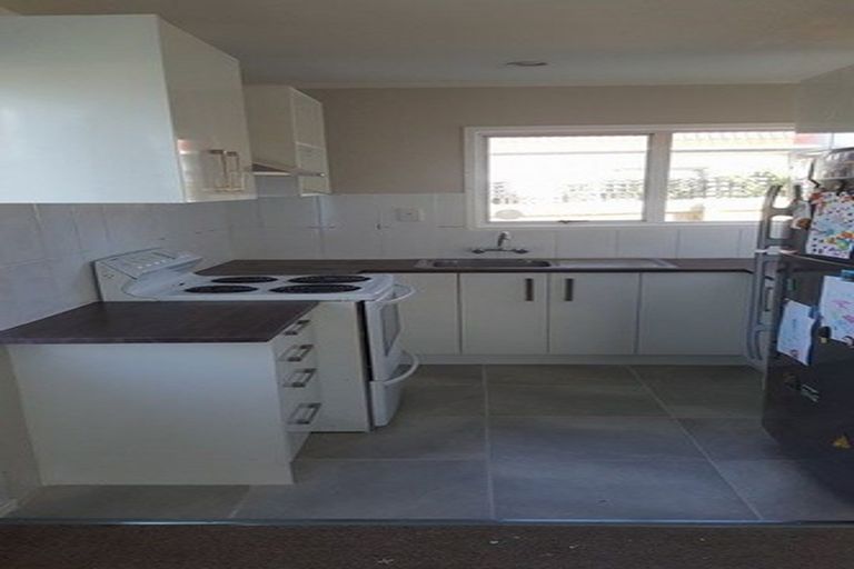 Photo of property in 1/7 Putney Place, Ranui, Auckland, 0612