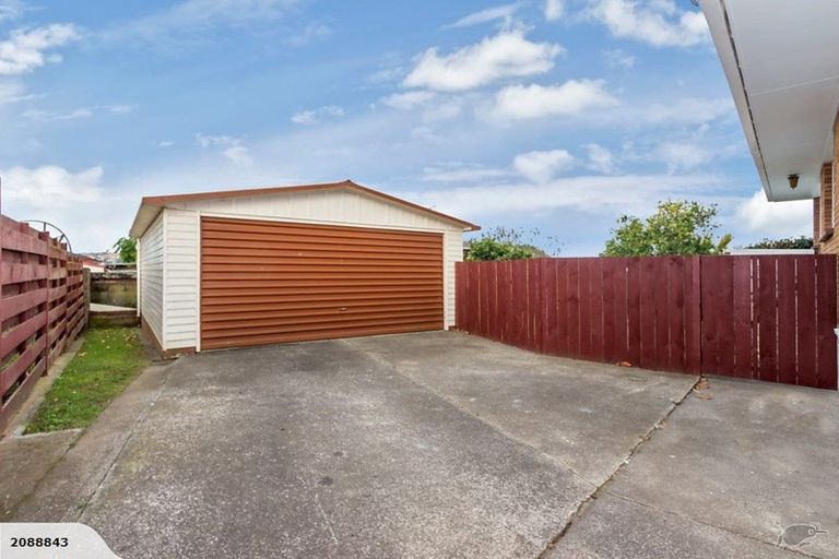 Photo of property in 26 Walworth Avenue, Pakuranga Heights, Auckland, 2010