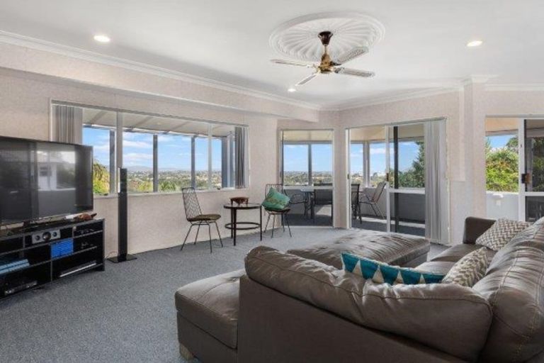 Photo of property in 37 Philomel Crest, Welcome Bay, Tauranga, 3112