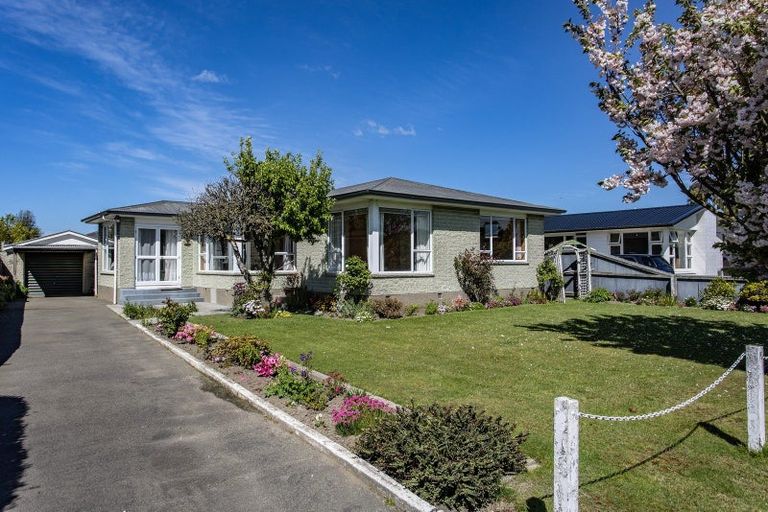 Photo of property in 13 Dunstan Crescent, Hornby, Christchurch, 8042