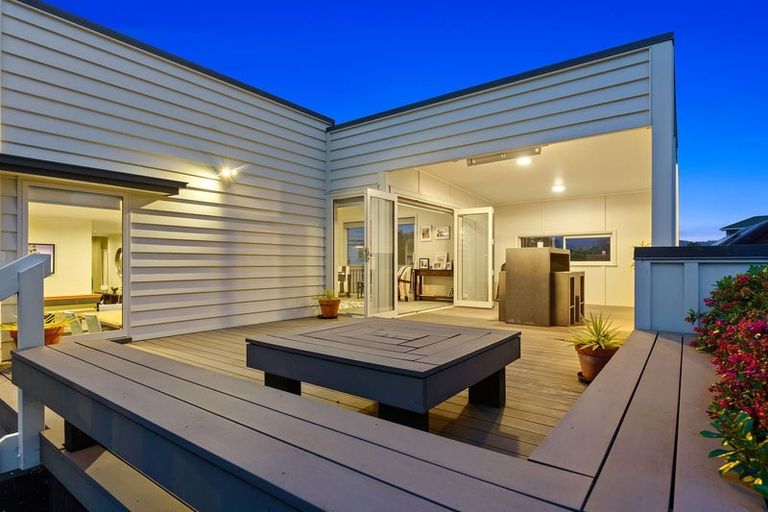 Photo of property in 22 Manly Street, Paraparaumu Beach, Paraparaumu, 5032