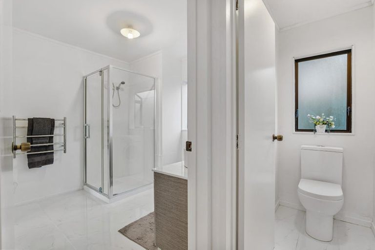 Photo of property in 88b West Harbour Drive, West Harbour, Auckland, 0618