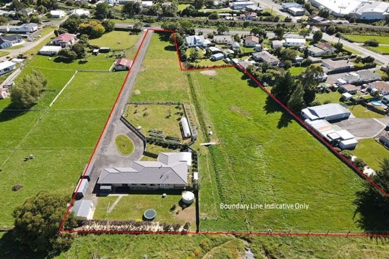 Photo of property in 9 Mill Street, Marton, 4710