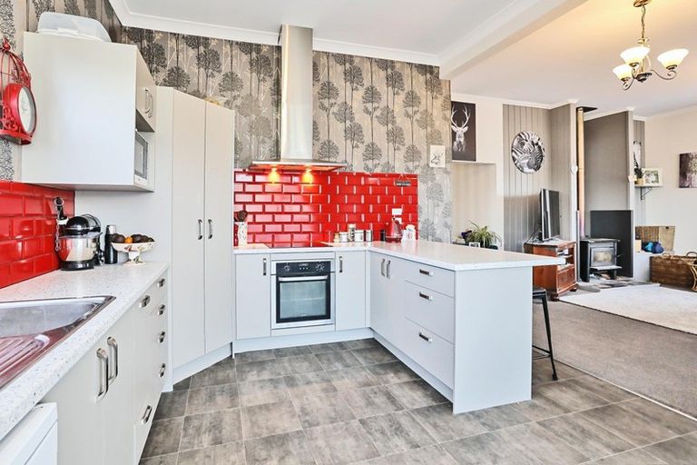 Photo of property in 124 Moulson Street, Strathern, Invercargill, 9812