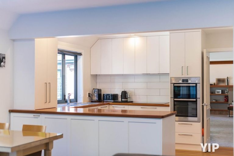 Photo of property in 17a Simla Crescent, Khandallah, Wellington, 6035