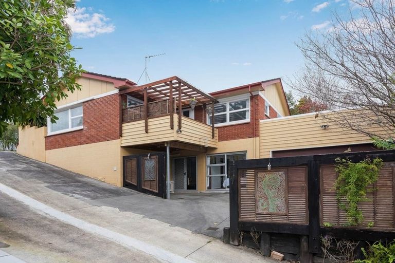 Photo of property in 29 Bert Wilson Place, Cockle Bay, Auckland, 2014