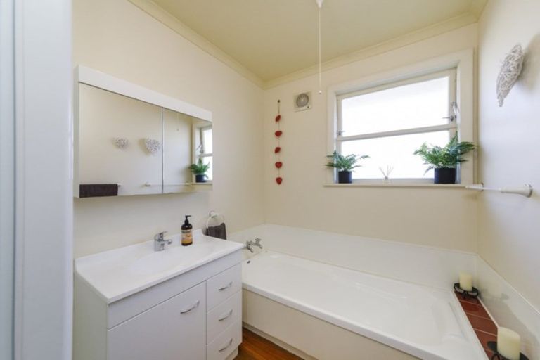 Photo of property in 25a Monrad Street, Highbury, Palmerston North, 4412