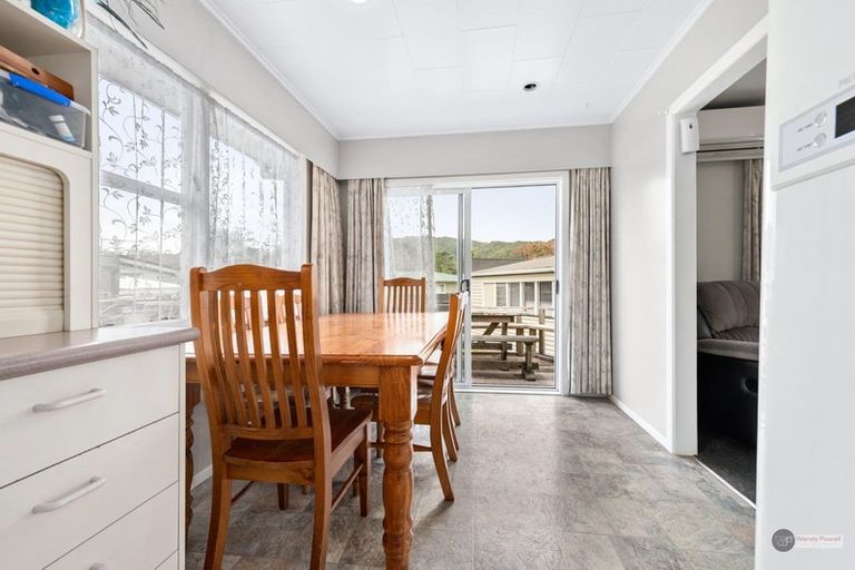 Photo of property in 8 Mimihau Grove, Wainuiomata, Lower Hutt, 5014