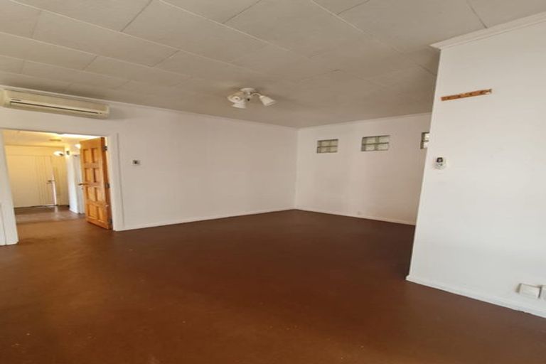 Photo of property in 1/9 Onslow Road, Papakura, 2110