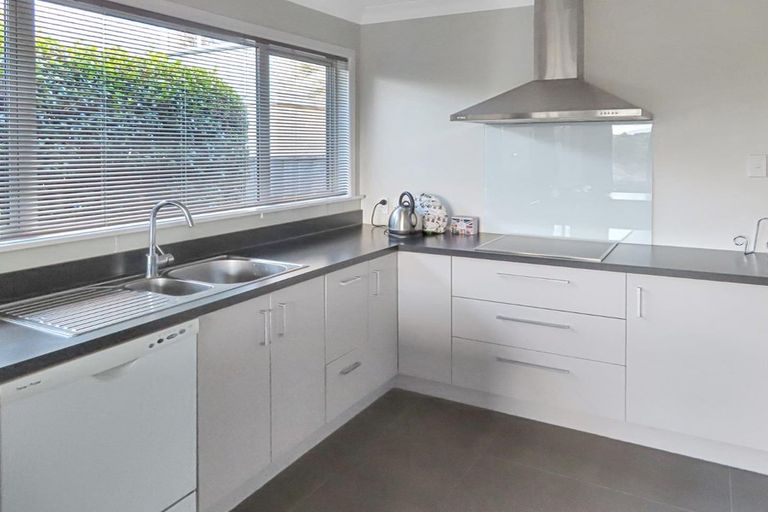 Photo of property in 20 Sunbrae Drive, Silverstream, Upper Hutt, 5019