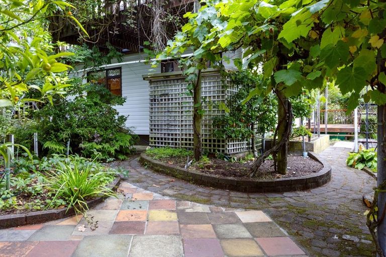 Photo of property in 16 Taringa Avenue, Kuratau, Turangi, 3381