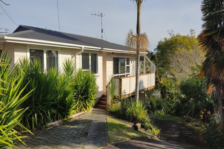 Photo of property in 11 Hall Road, Matua, Tauranga, 3110