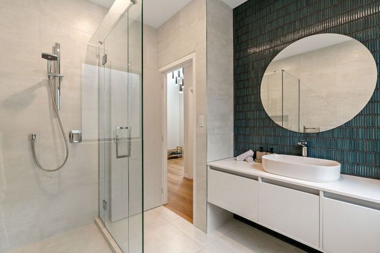 Photo of property in 21 Porokaiwhiri Street, Crofton Downs, Wellington, 6035