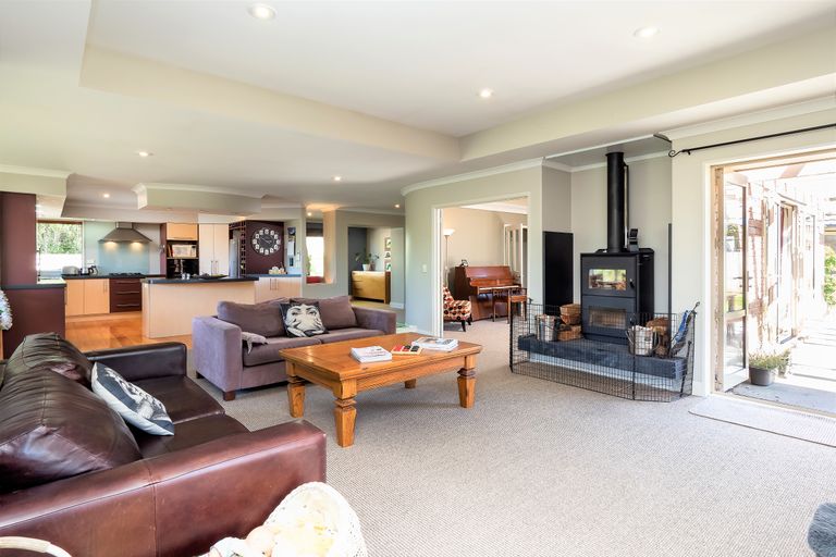 Photo of property in 80 Milns Road, Halswell, Christchurch, 8025