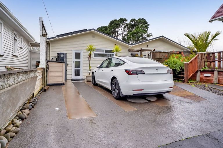 Photo of property in 69 Mill Road, Lower Vogeltown, New Plymouth, 4310