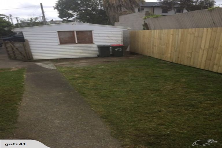 Photo of property in 1/5 Kohiwi Road, Manurewa, Auckland, 2102