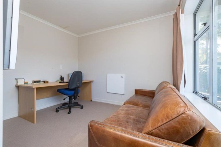 Photo of property in 29 Kiriwai Road, Paremata, Porirua, 5024