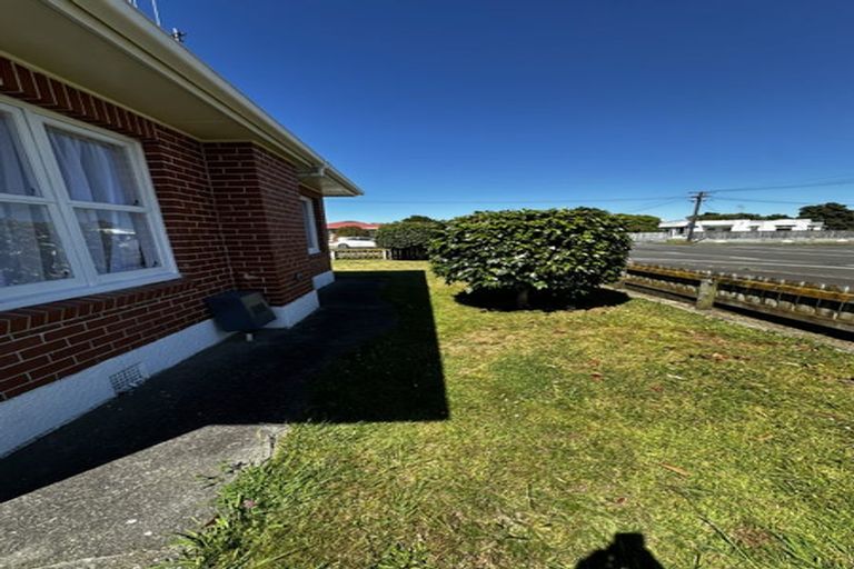 Photo of property in 22 Stanley Street, Levin, 5510