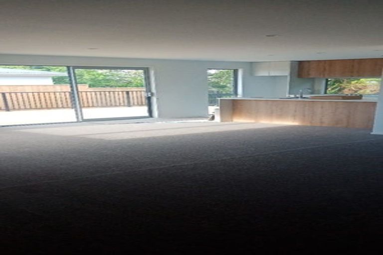 Photo of property in 137/2b Seaview Road, Westown, New Plymouth, 4310