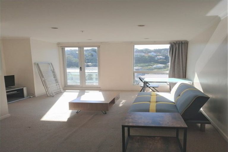 Photo of property in Terrace Heights Apartments, 14a/163 The Terrace, Wellington Central, Wellington, 6011
