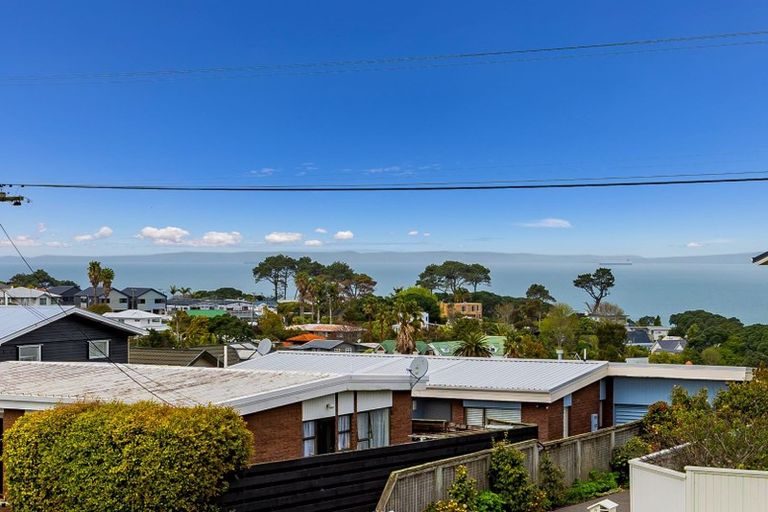 Photo of property in 20 Toroa Street, Torbay, Auckland, 0630
