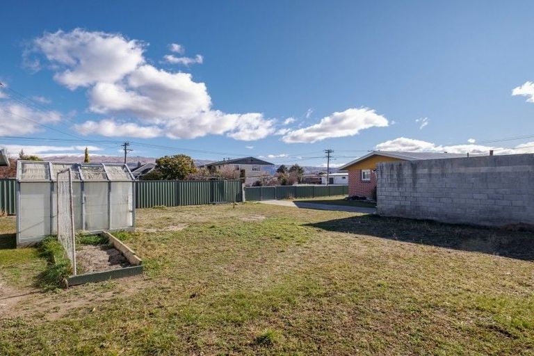Photo of property in 23 Clutha Street, Alexandra, 9320