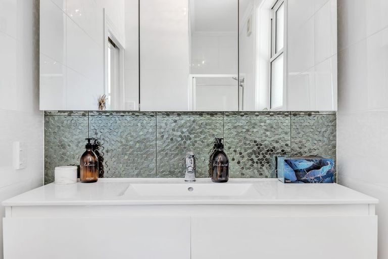 Photo of property in 14 Kaipara Hills Road, Glorit, Warkworth, 0984