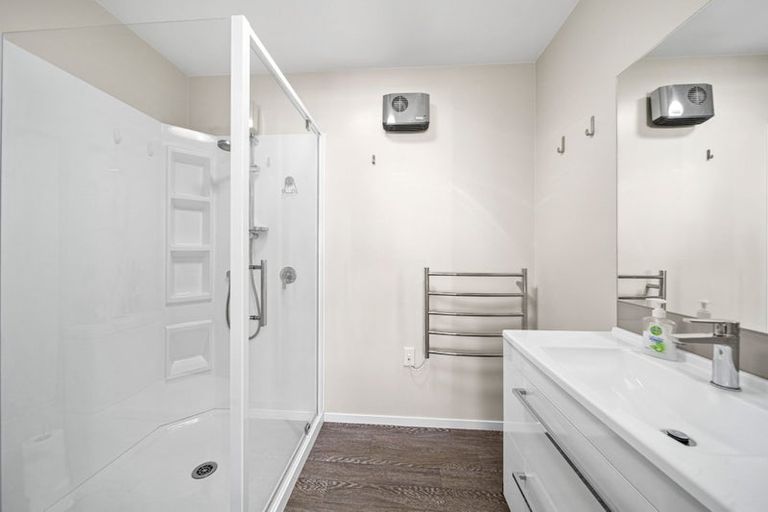 Photo of property in 15 Magnetic Place, Cromwell, 9310